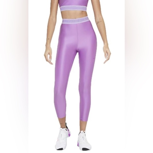 Nike women’s Lilac Leggings - Picture 9 of 9